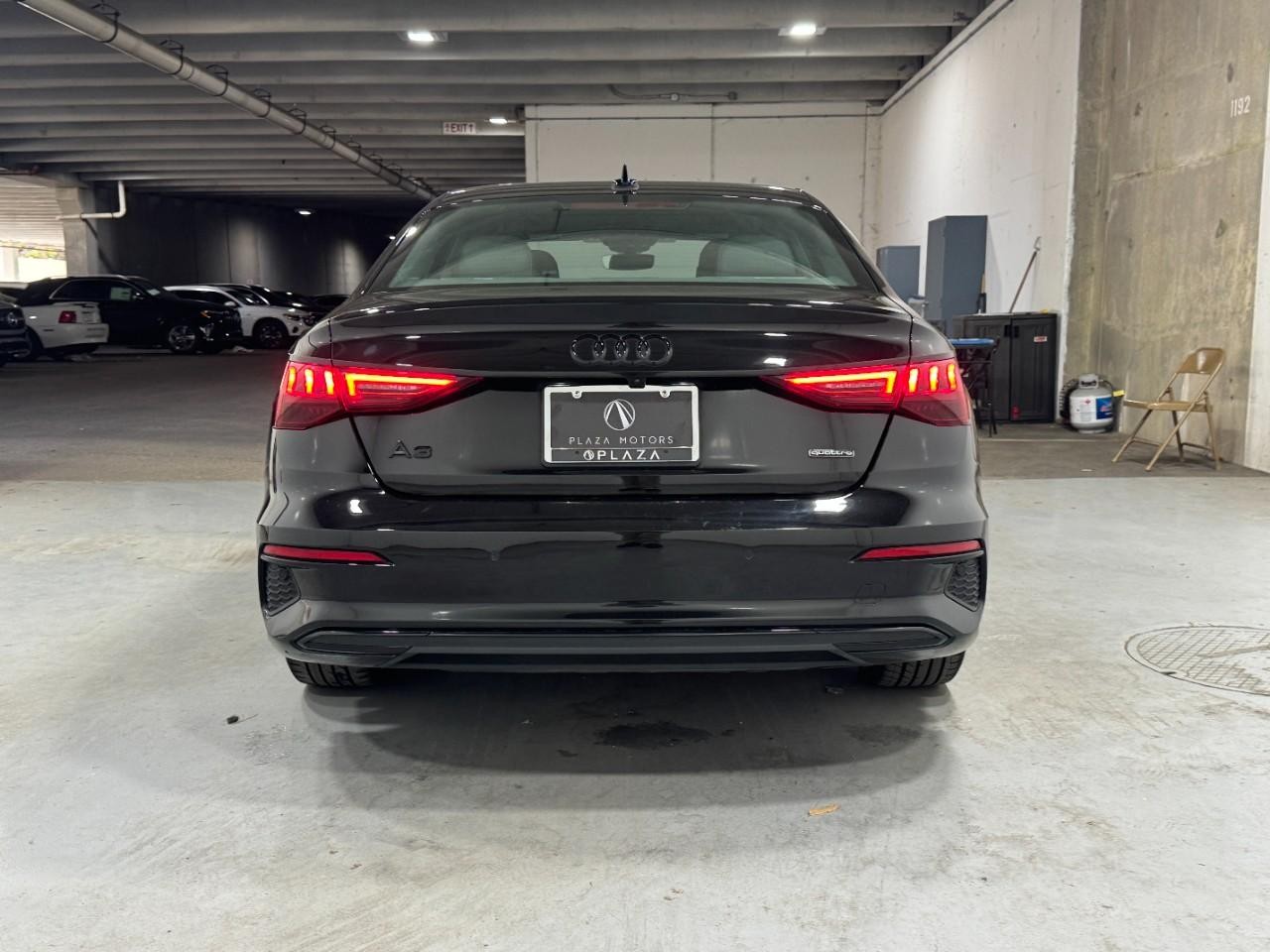 Audi A3 Vehicle Full-screen Gallery Image 09