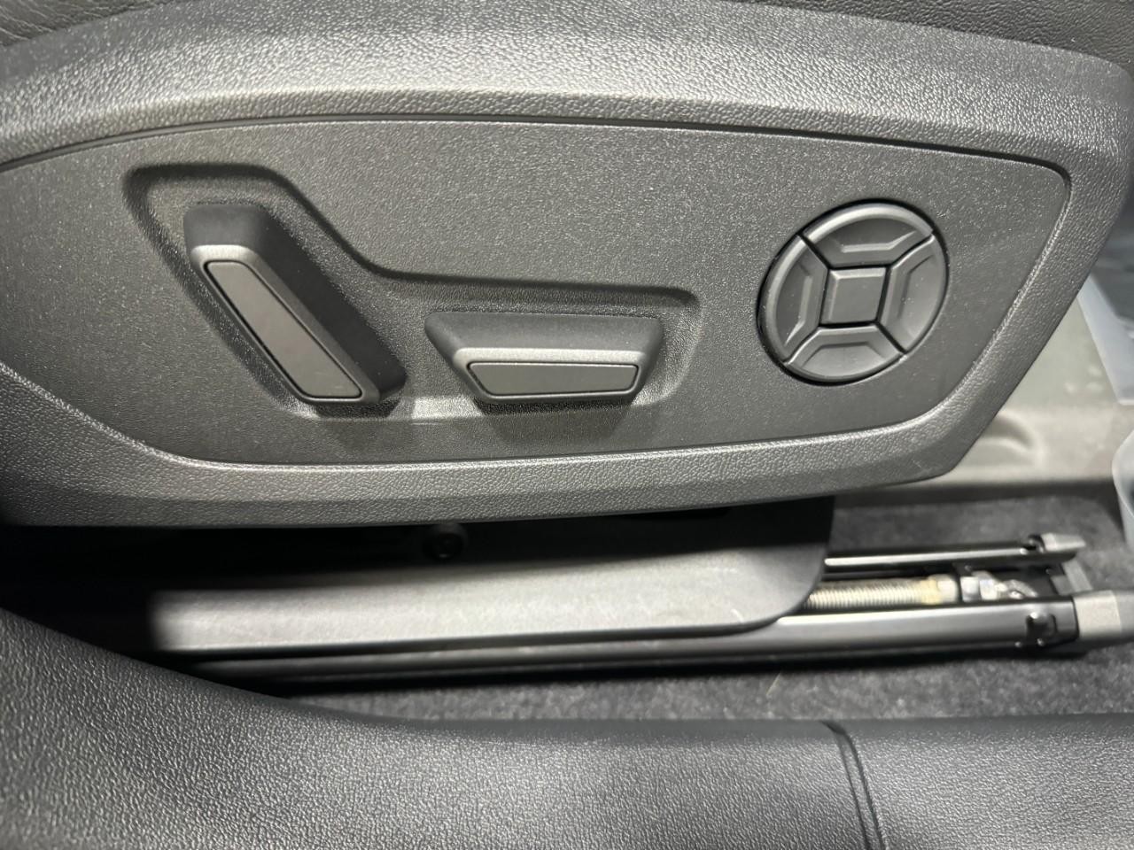 Audi A3 Vehicle Full-screen Gallery Image 20