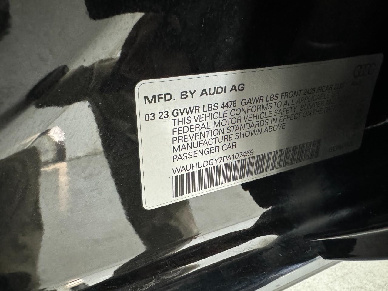 Audi A3 Vehicle Full-screen Gallery Image 37