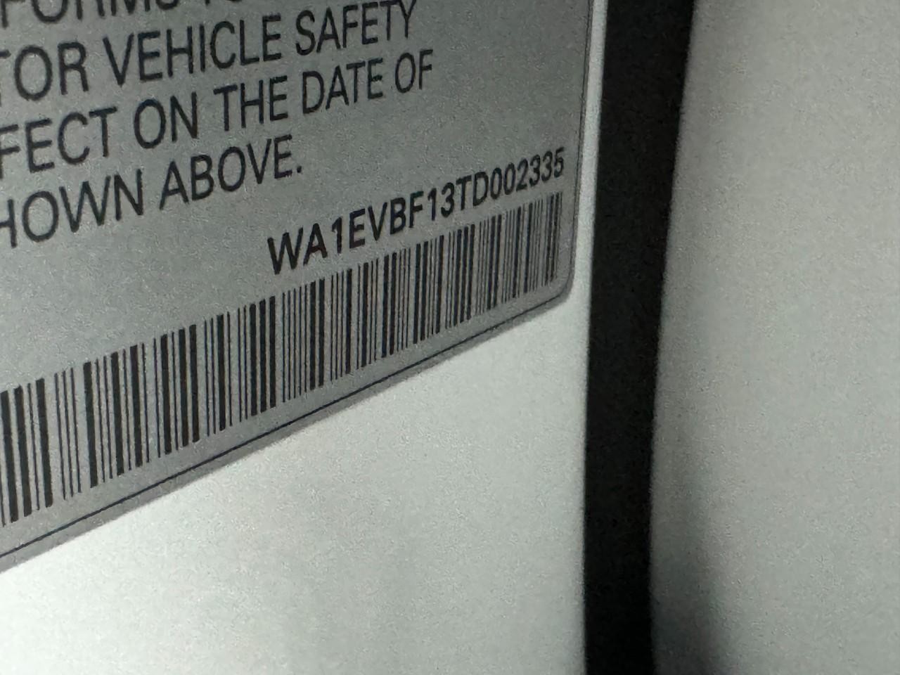 Audi Q8 Vehicle Full-screen Gallery Image 37