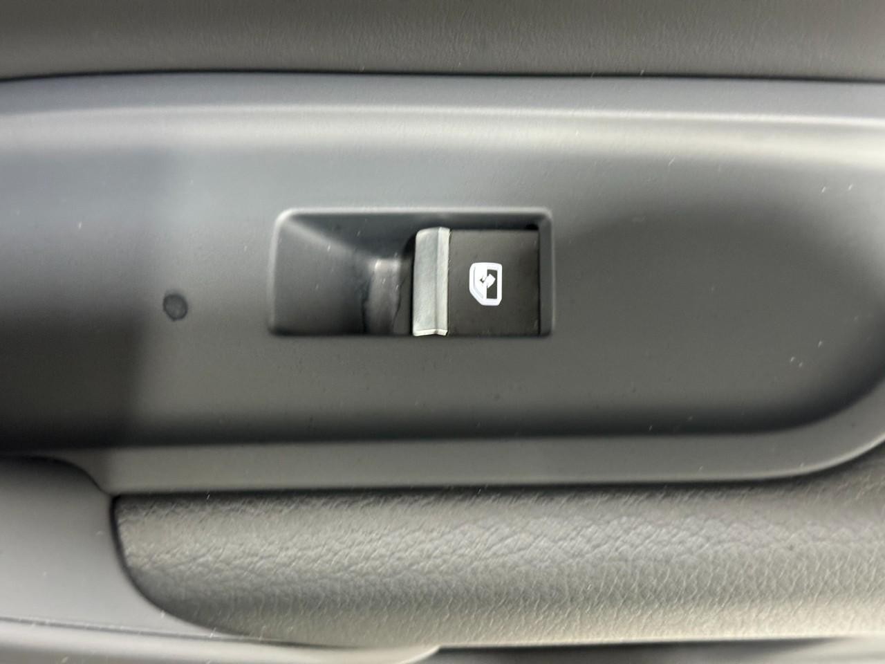 Audi Q5 Vehicle Full-screen Gallery Image 23