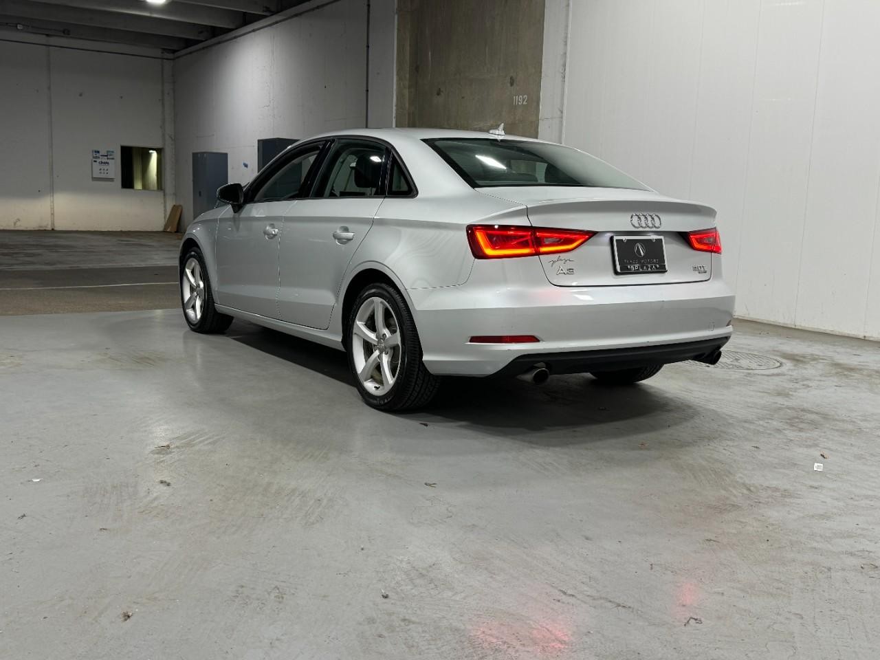 Audi A3/S3 Vehicle Full-screen Gallery Image 03