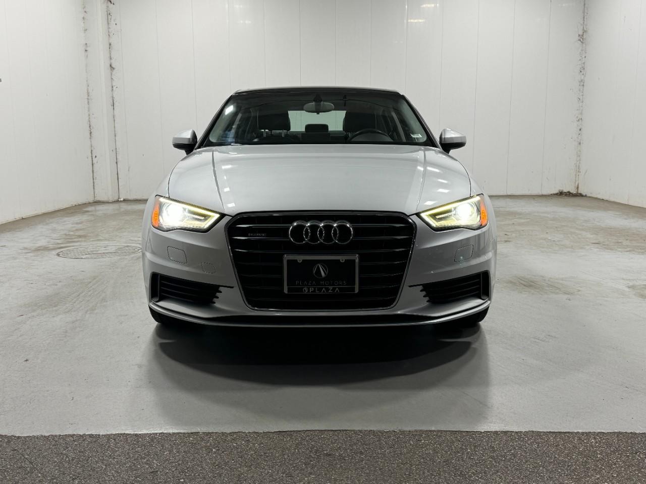 Audi A3/S3 Vehicle Full-screen Gallery Image 07