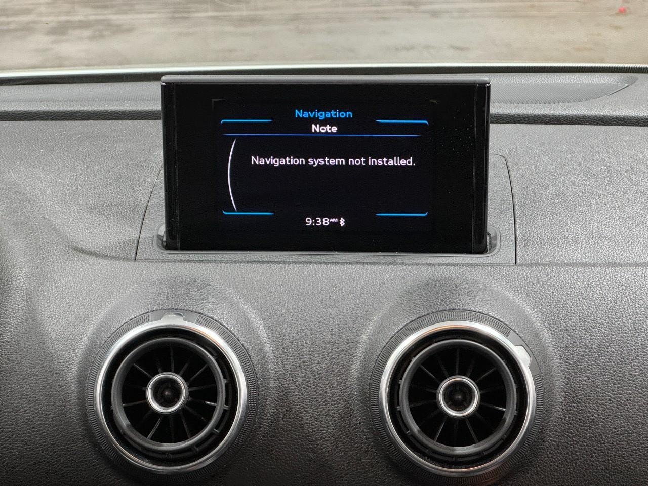 Audi A3/S3 Vehicle Full-screen Gallery Image 14