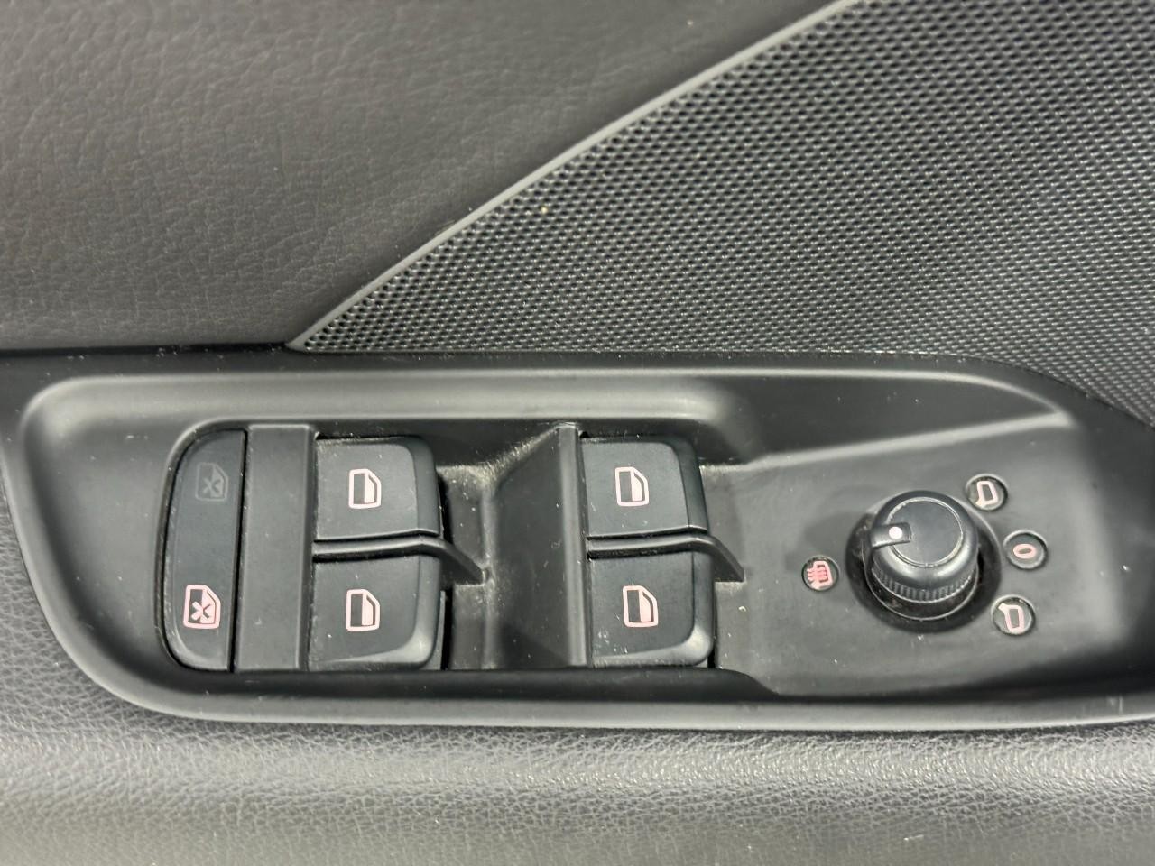 Audi A3/S3 Vehicle Full-screen Gallery Image 24