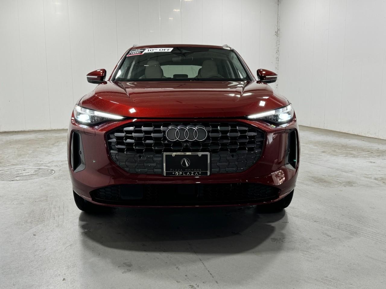 Audi Q5 Vehicle Full-screen Gallery Image 7