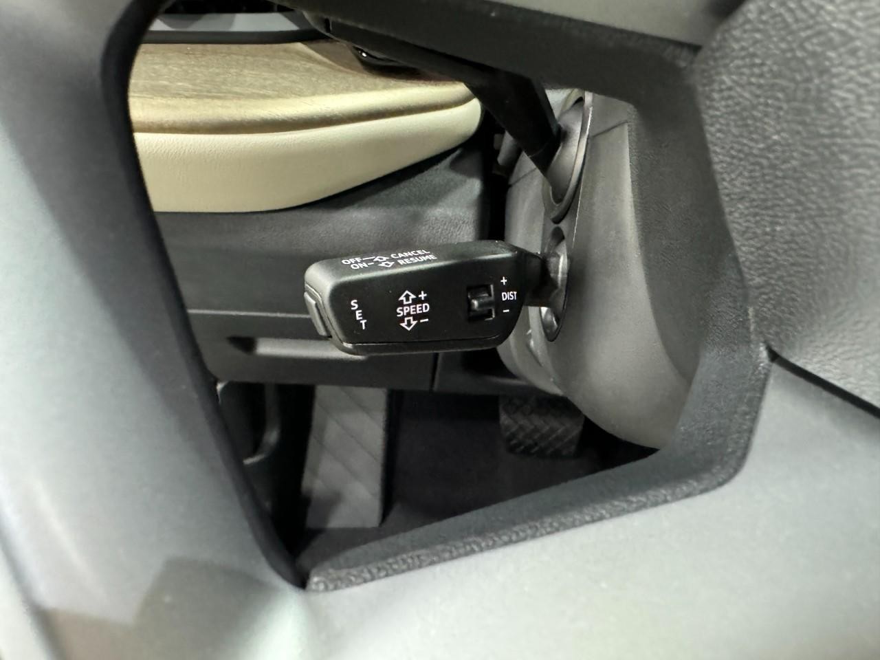 Audi Q5 Vehicle Full-screen Gallery Image 29