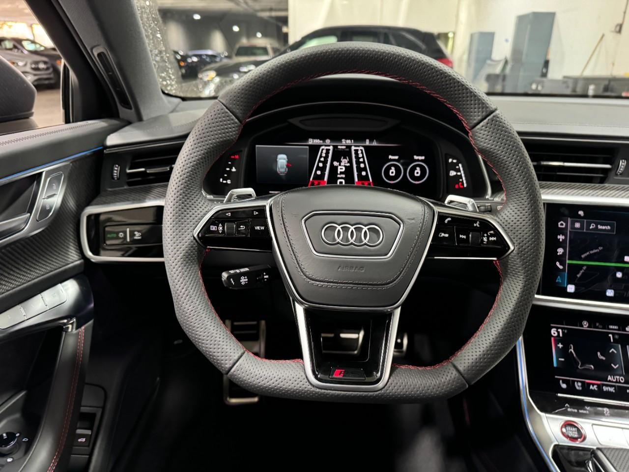 Audi RS 6 Avant Vehicle Full-screen Gallery Image 14