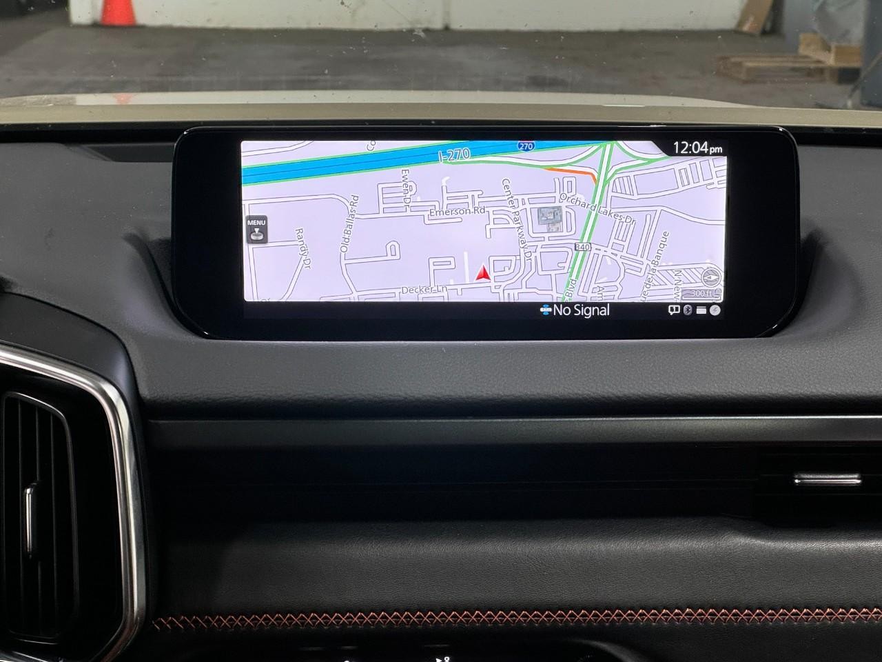 Mazda CX-50 Vehicle Full-screen Gallery Image 15