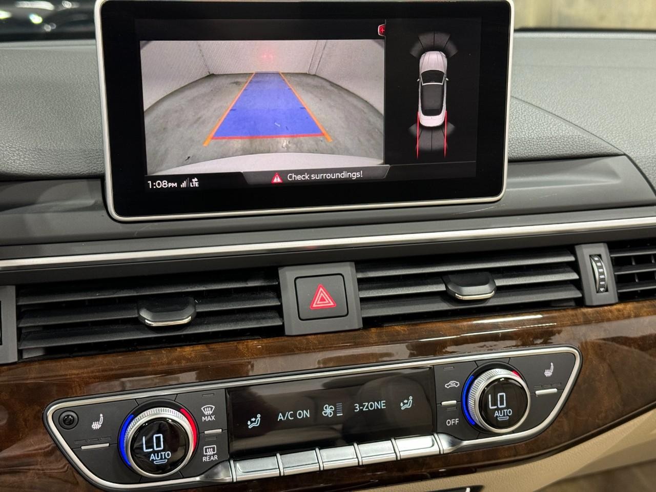 Audi A5 Cabriolet Vehicle Full-screen Gallery Image 35