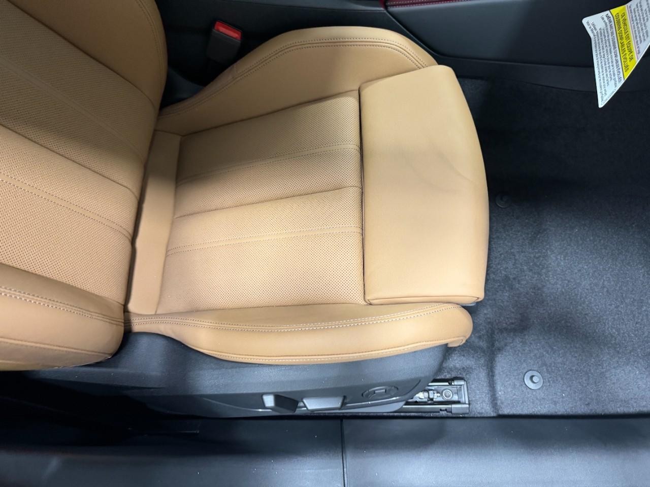 Audi A5 Vehicle Full-screen Gallery Image 19