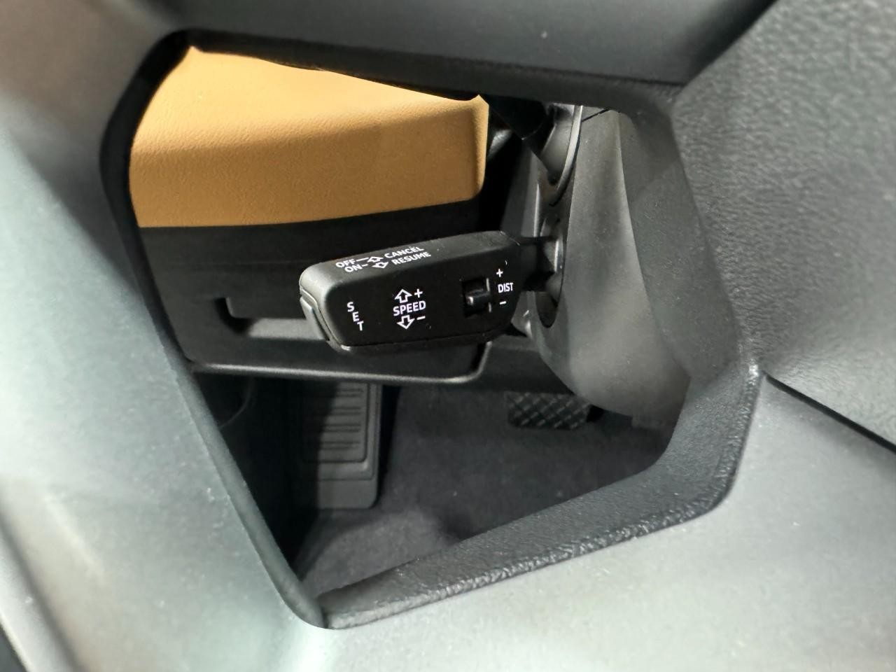 Audi A5 Vehicle Full-screen Gallery Image 29