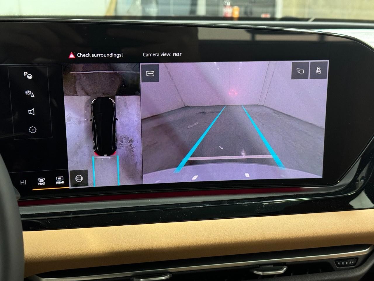 Audi A5 Vehicle Full-screen Gallery Image 33