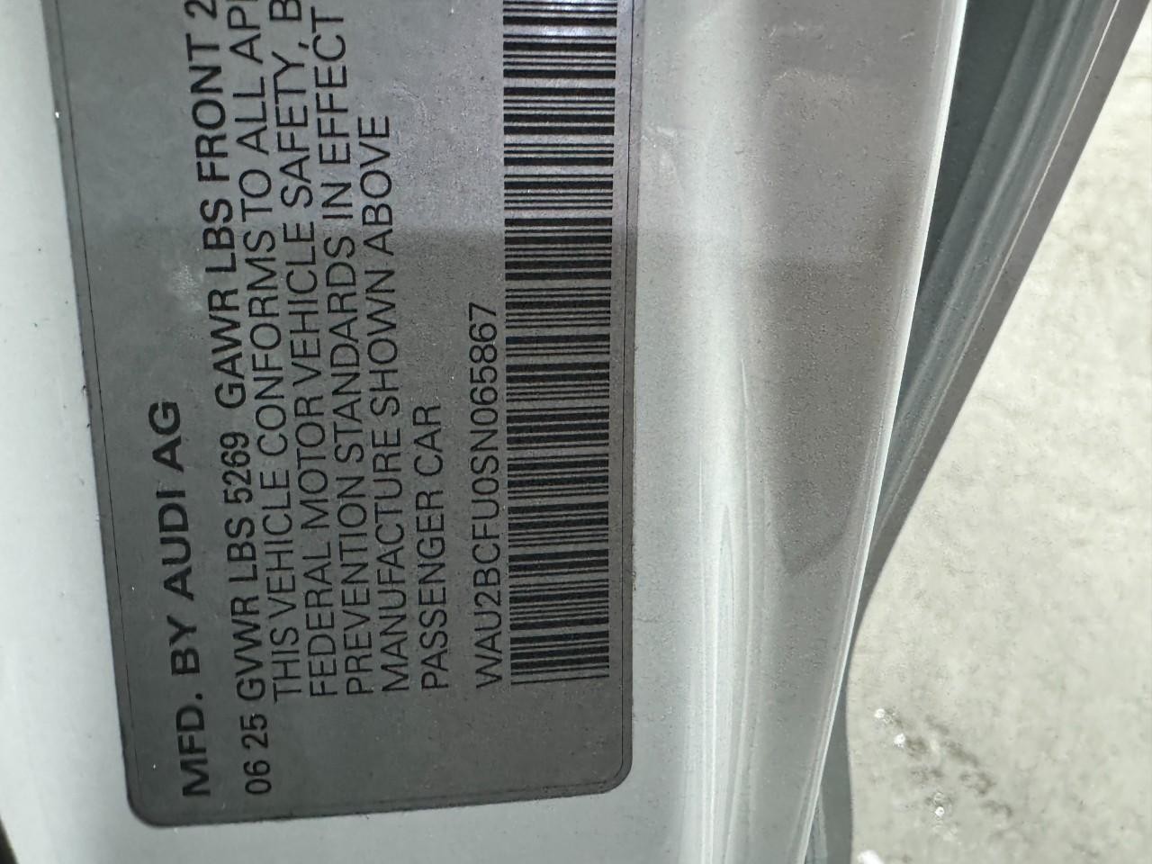 Audi A5 Vehicle Full-screen Gallery Image 34