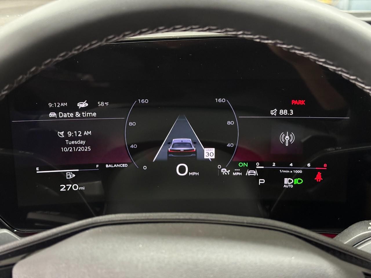 Audi A5 Vehicle Full-screen Gallery Image 33