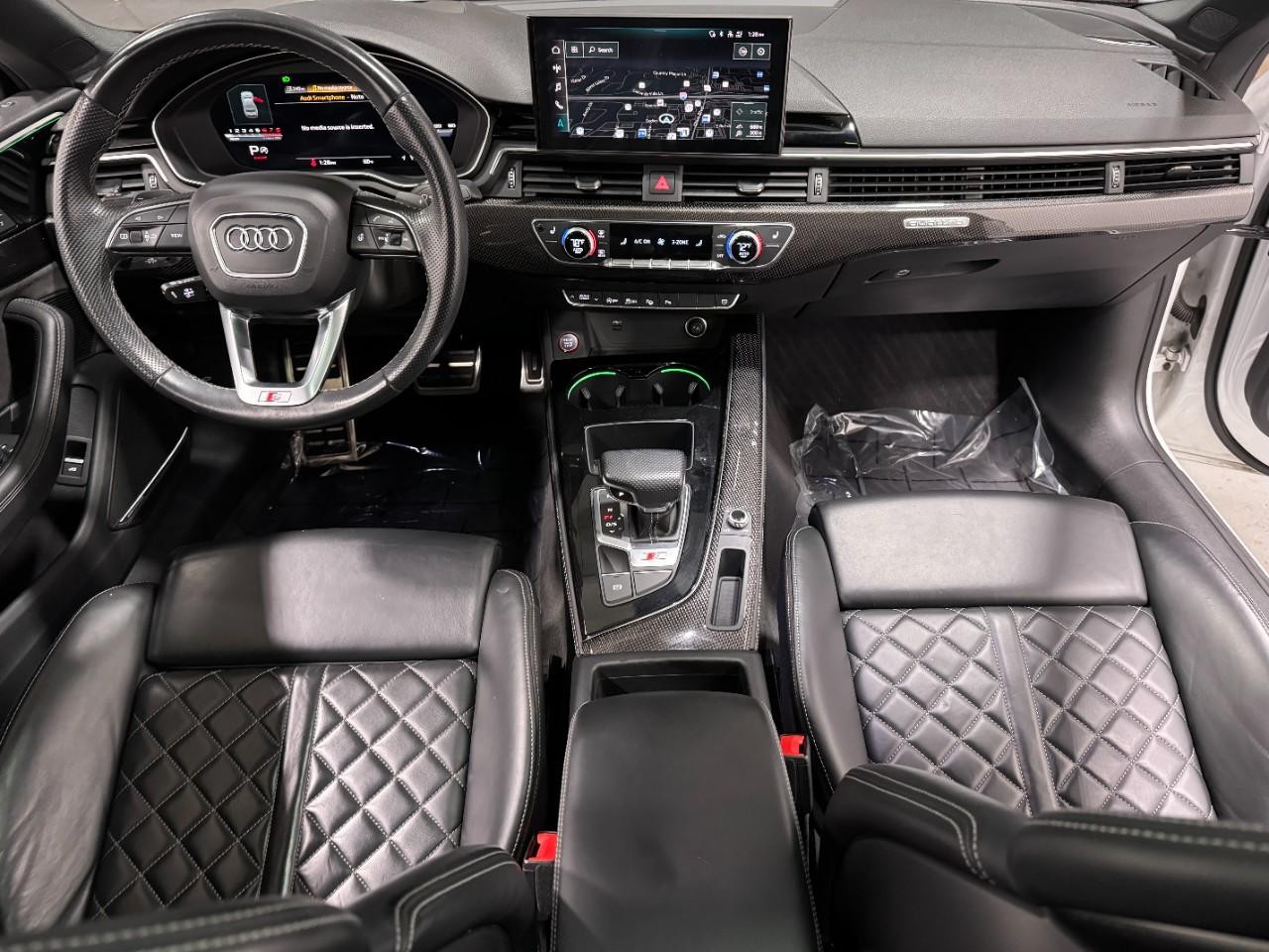 Audi S5 Coupe Vehicle Full-screen Gallery Image 13