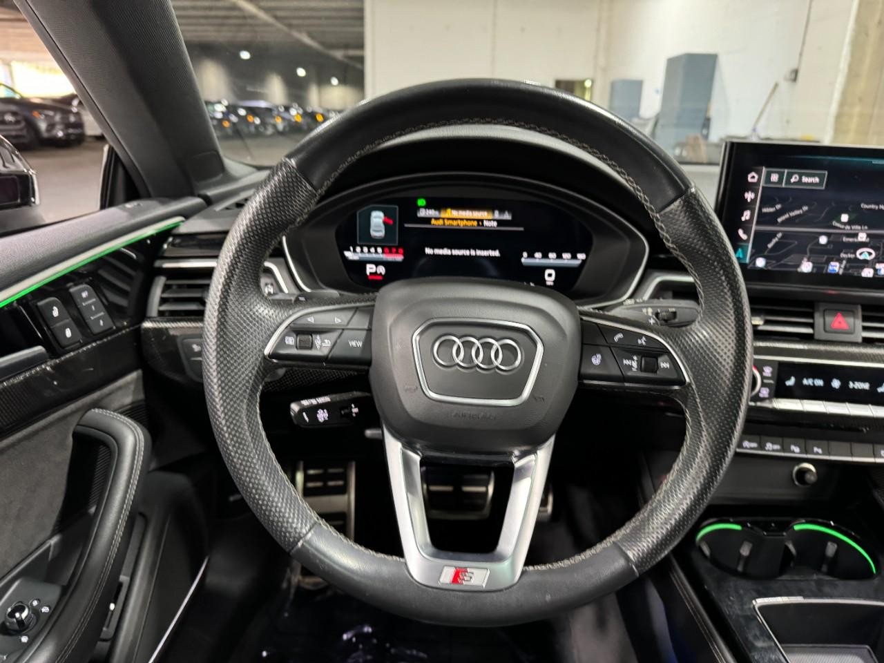 Audi S5 Coupe Vehicle Full-screen Gallery Image 14