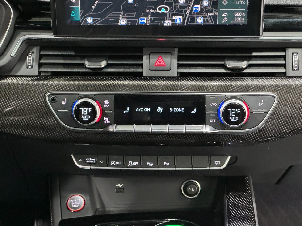 Audi S5 Coupe Vehicle Full-screen Gallery Image 16