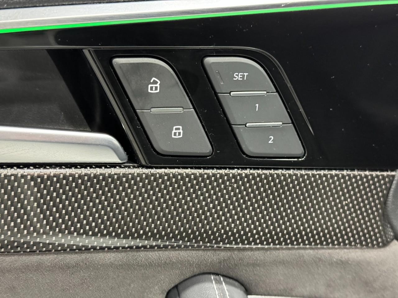 Audi S5 Coupe Vehicle Full-screen Gallery Image 24