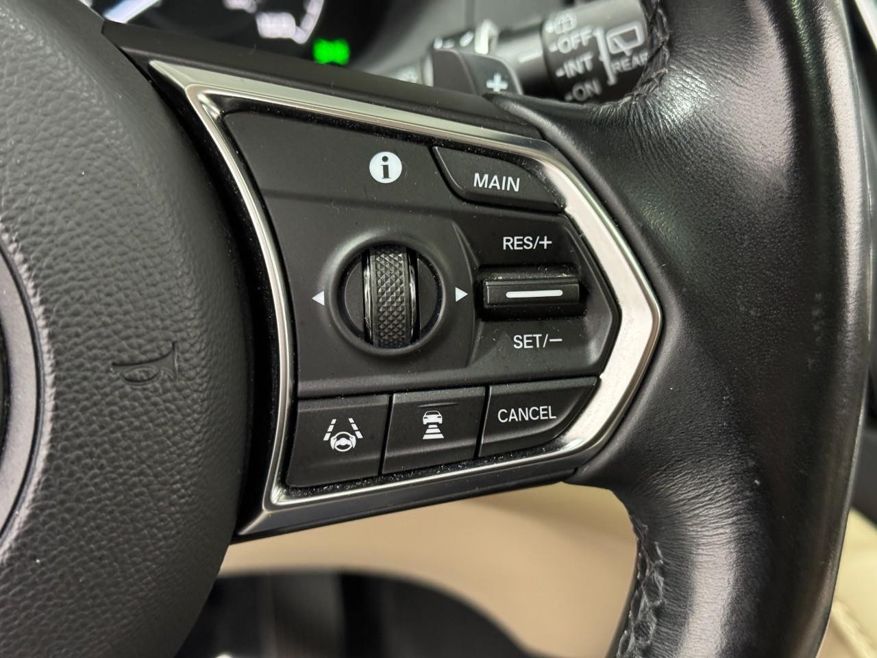 Acura RDX Vehicle Full-screen Gallery Image 30