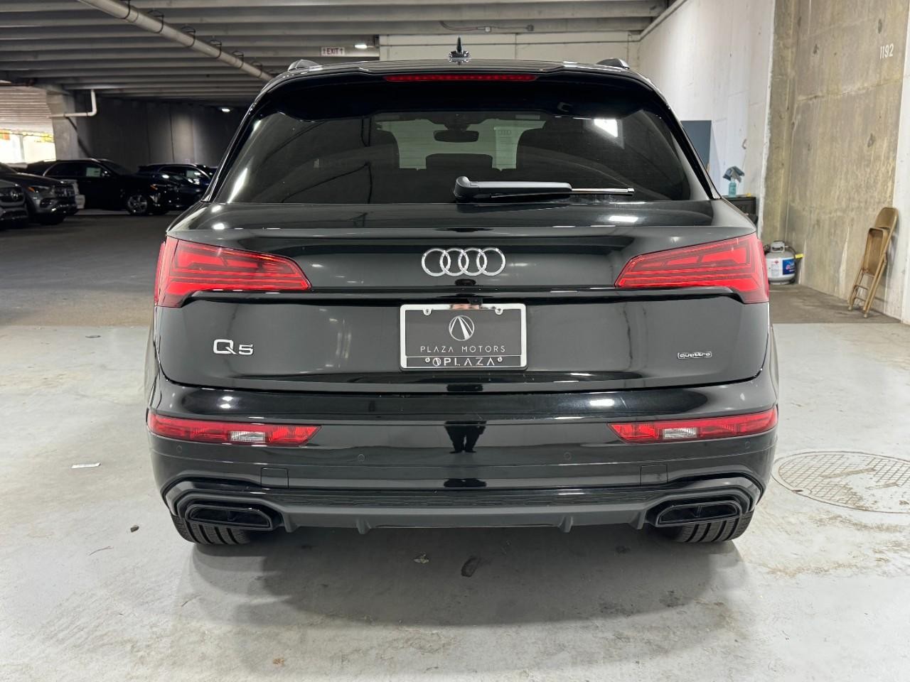 Audi Q5 Vehicle Full-screen Gallery Image 9