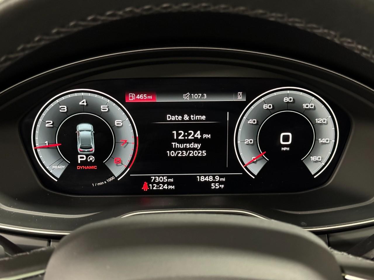 Audi Q5 Vehicle Full-screen Gallery Image 34