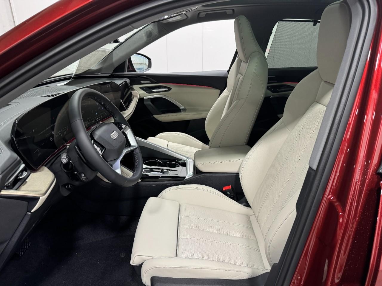 Audi Q5 Vehicle Full-screen Gallery Image 25