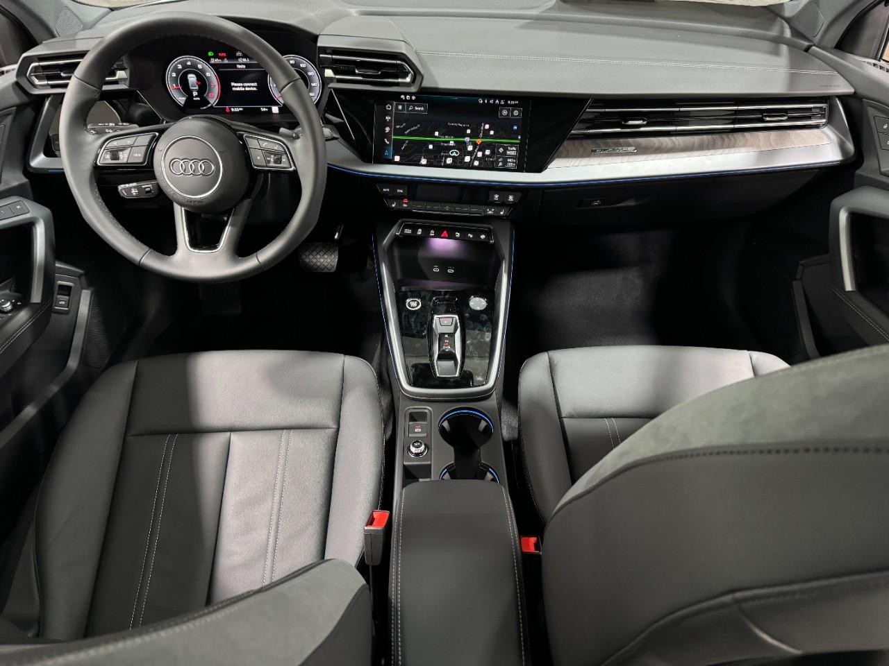 Audi A3 Vehicle Full-screen Gallery Image 12