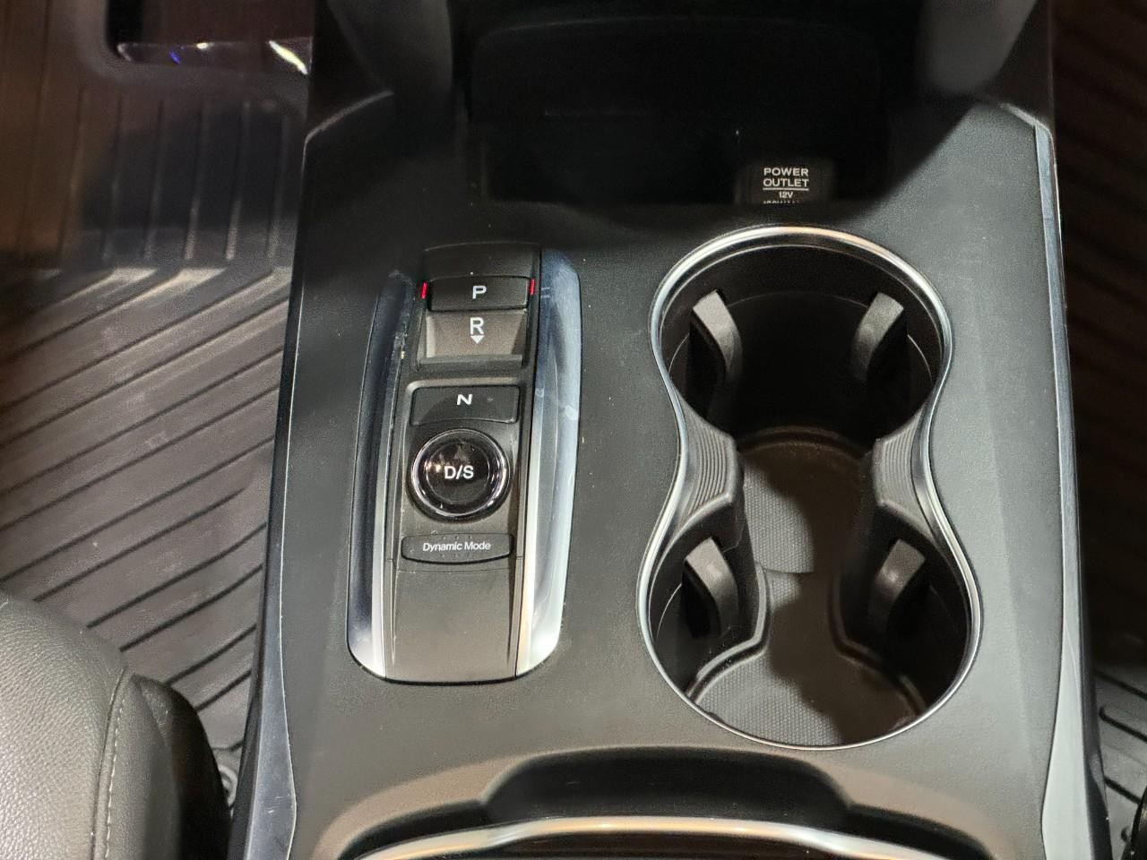 Acura MDX Vehicle Full-screen Gallery Image 17