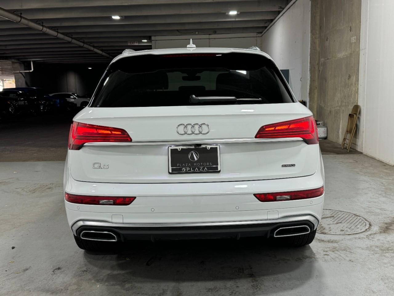 Audi Q5 Vehicle Full-screen Gallery Image 09