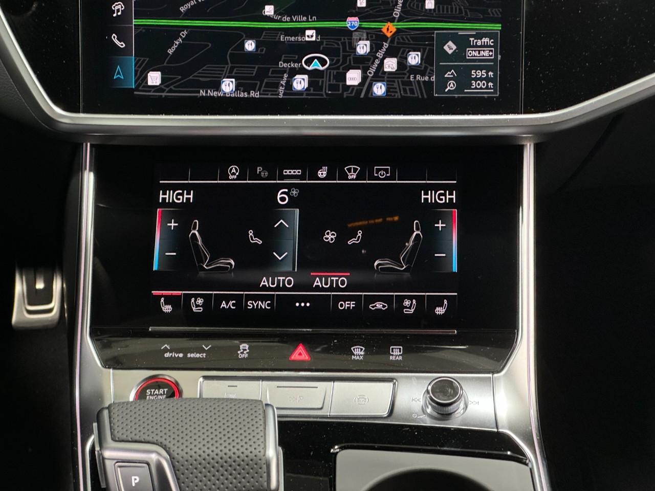 Audi RS 6 Avant Vehicle Full-screen Gallery Image 16