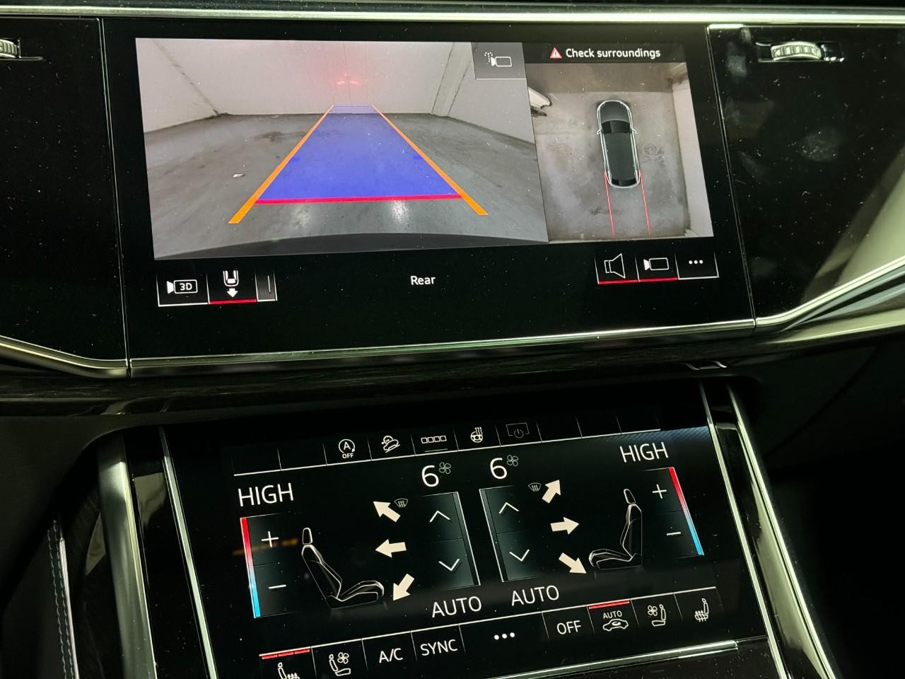 Audi Q8 Vehicle Full-screen Gallery Image 36