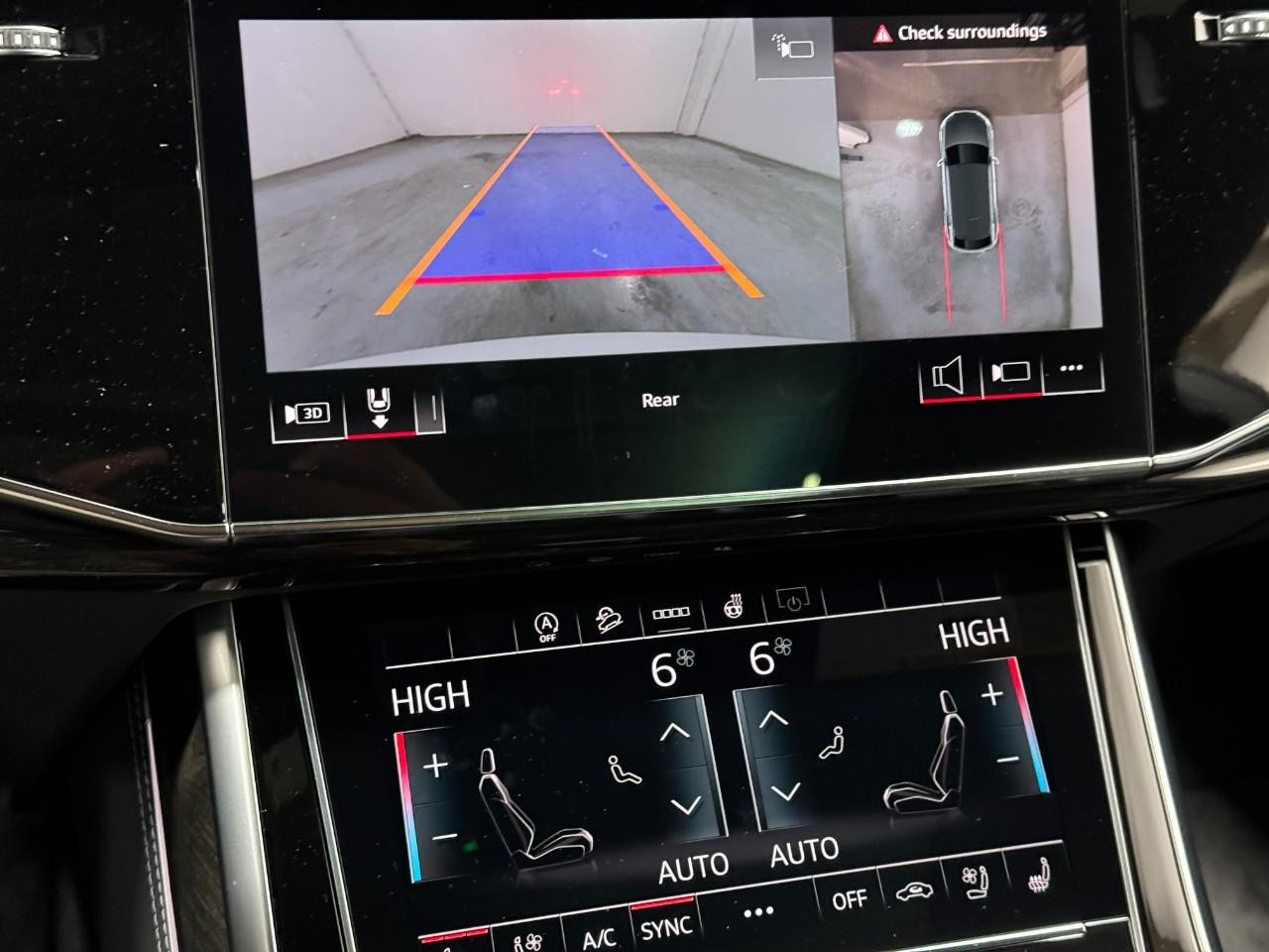 Audi Q8 Vehicle Full-screen Gallery Image 36