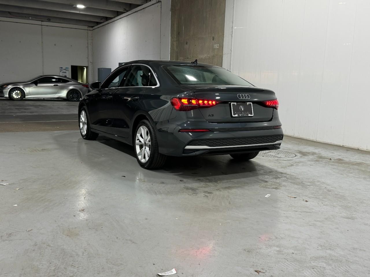 Audi A3 Vehicle Full-screen Gallery Image 03