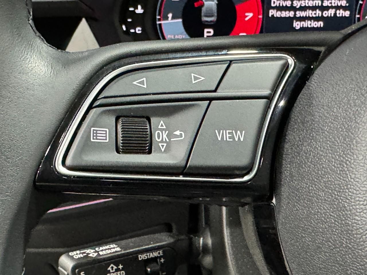 Audi A3 Vehicle Full-screen Gallery Image 32