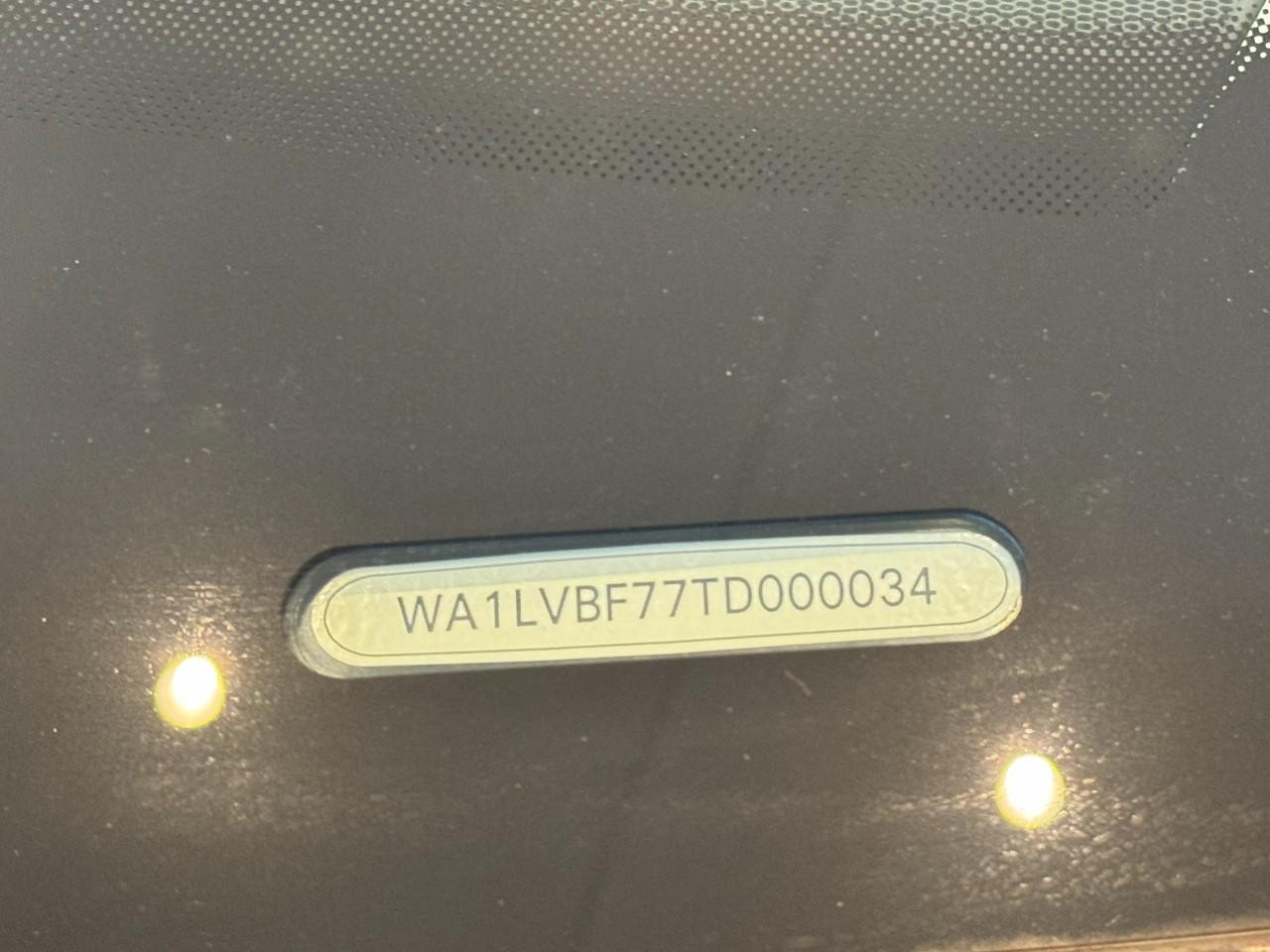 Audi Q7 Vehicle Full-screen Gallery Image 36