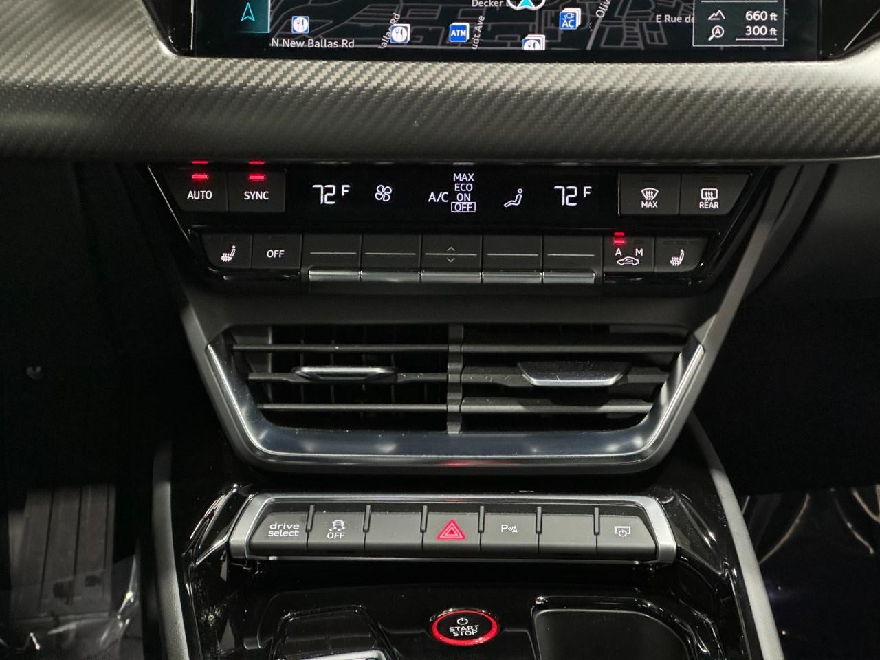 Audi e-tron GT Vehicle Full-screen Gallery Image 16