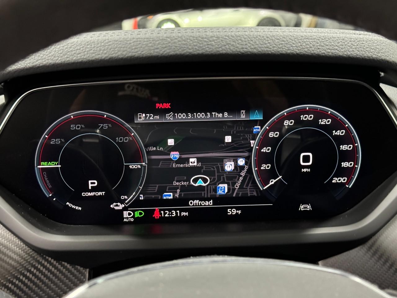 Audi e-tron GT Vehicle Full-screen Gallery Image 35