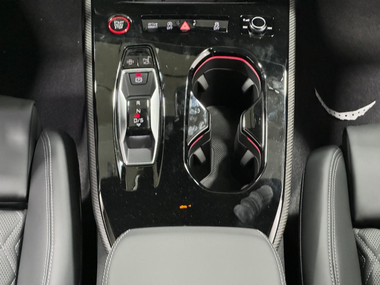 Audi S5 Vehicle Full-screen Gallery Image 16