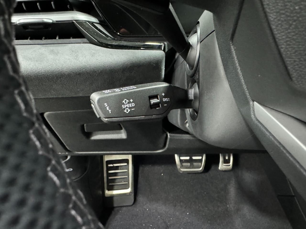 Audi S5 Vehicle Full-screen Gallery Image 28