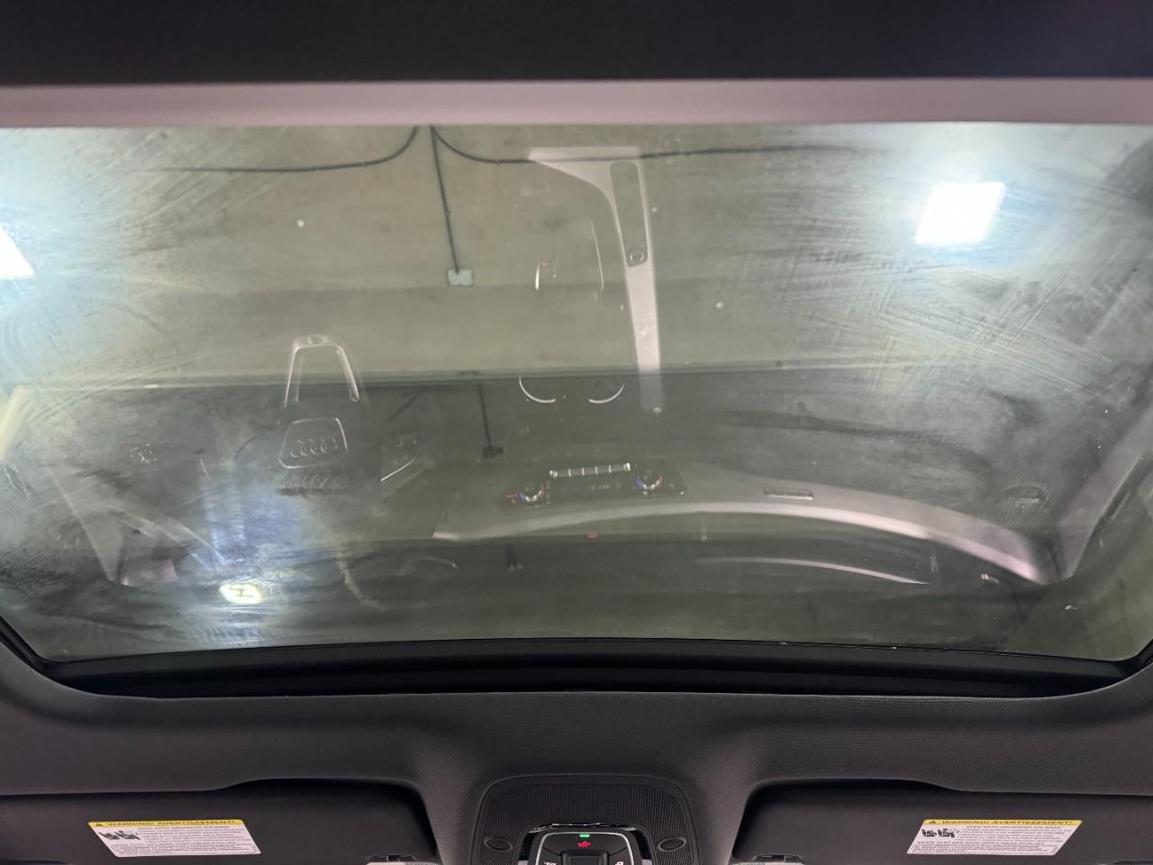 Audi A5 Sportback Vehicle Full-screen Gallery Image 12