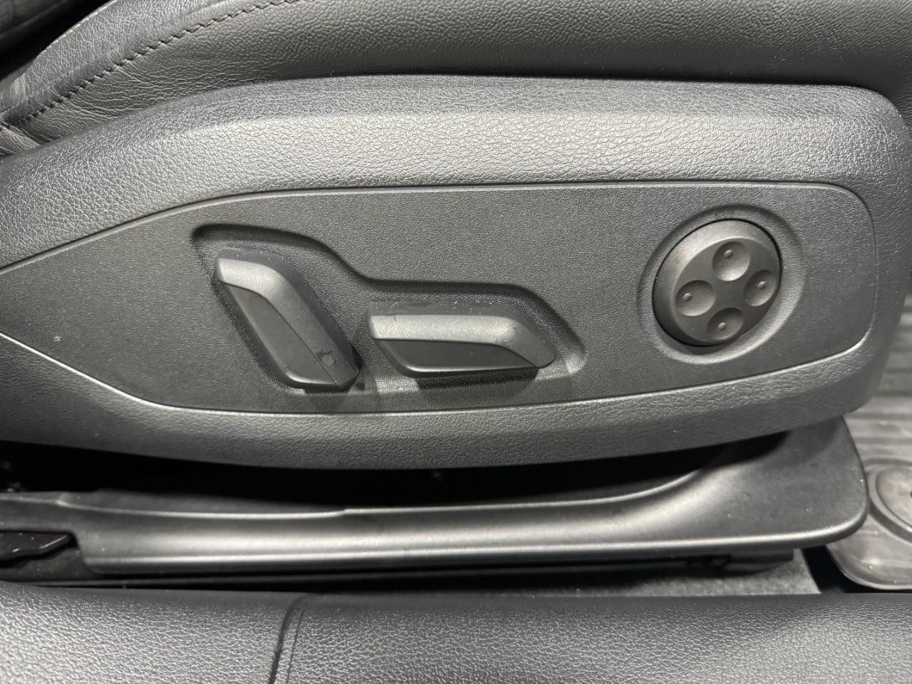 Audi A5 Sportback Vehicle Full-screen Gallery Image 21