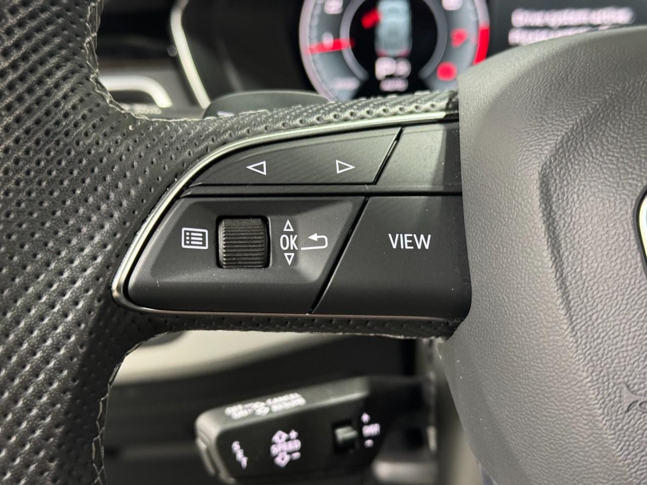 Audi A5 Sportback Vehicle Full-screen Gallery Image 33