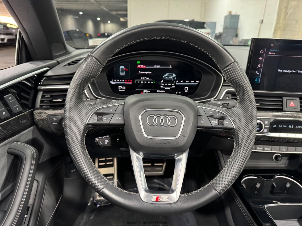 Audi S5 Cabriolet Vehicle Full-screen Gallery Image 13