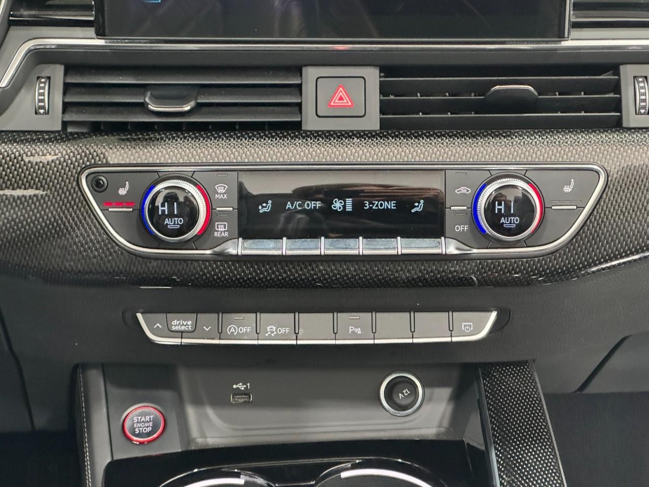 Audi S5 Cabriolet Vehicle Full-screen Gallery Image 15