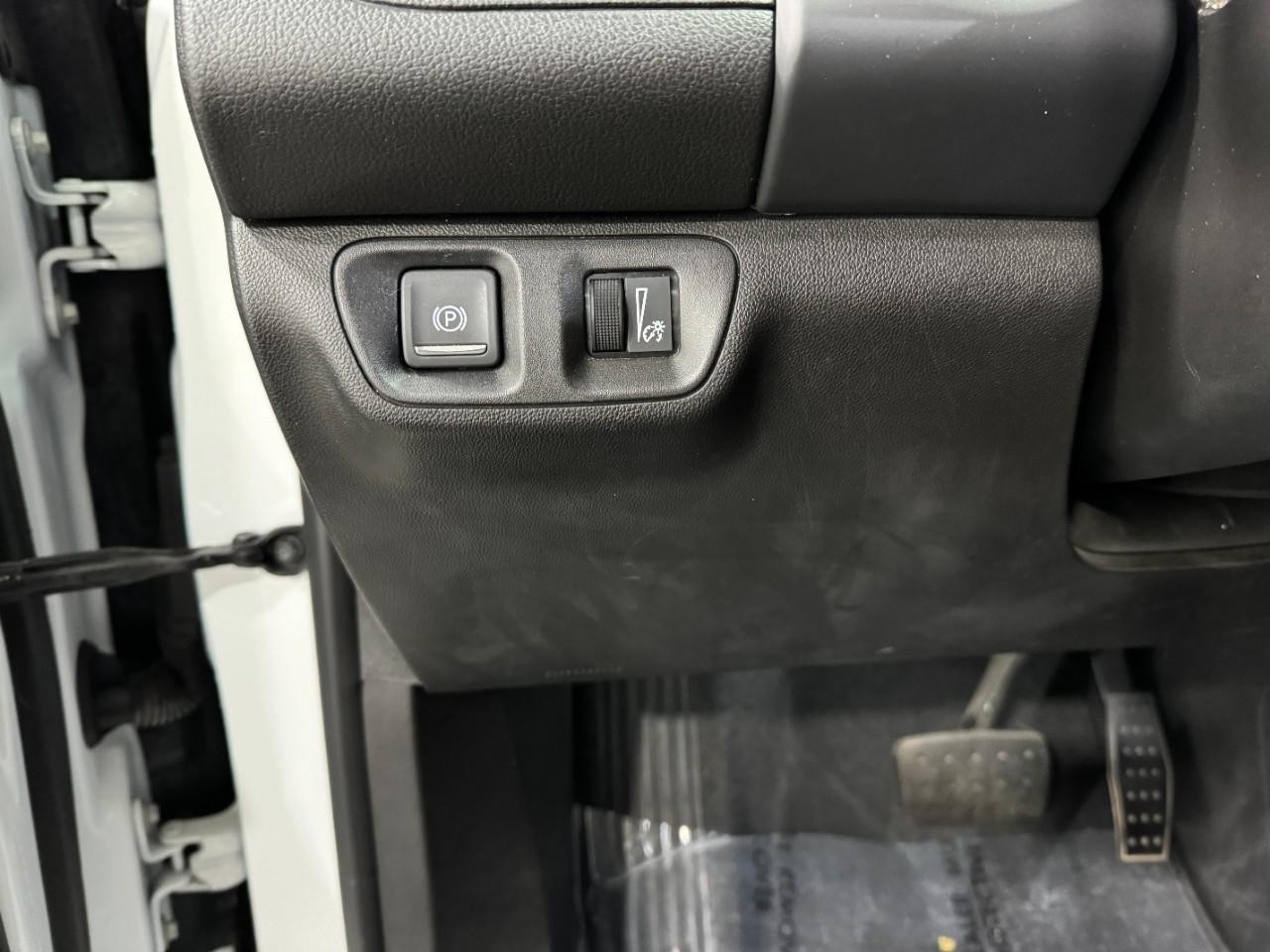 GMC Acadia Vehicle Full-screen Gallery Image 31