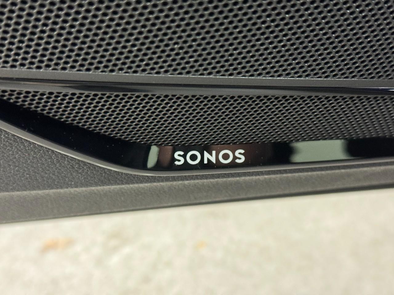 Audi Q3 Vehicle Full-screen Gallery Image 26