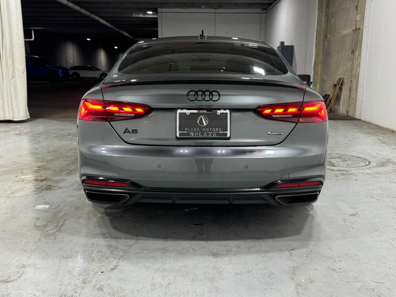 Audi A5 Sportback Vehicle Full-screen Gallery Image 09