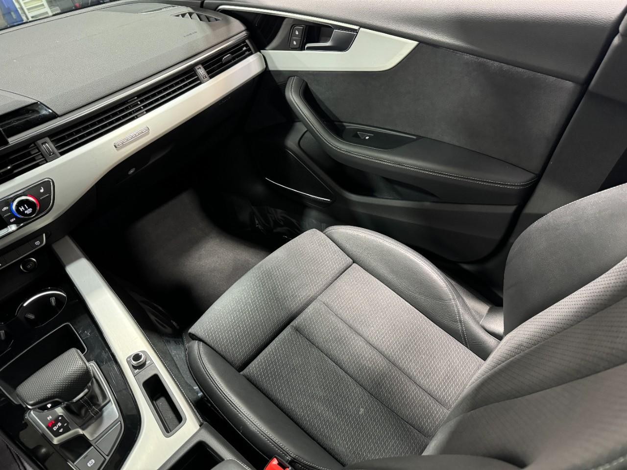 Audi A5 Sportback Vehicle Full-screen Gallery Image 18