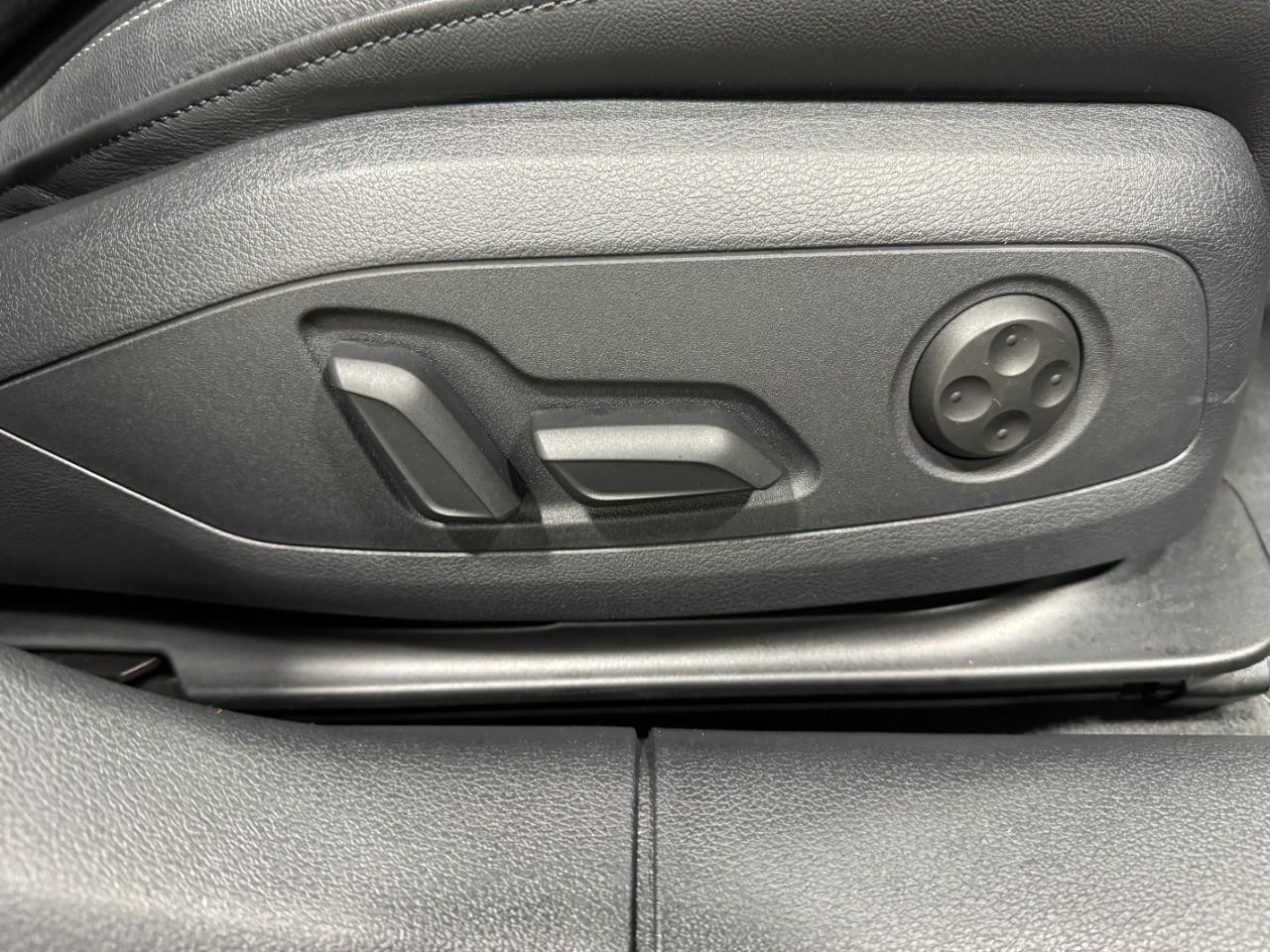 Audi A5 Sportback Vehicle Full-screen Gallery Image 21